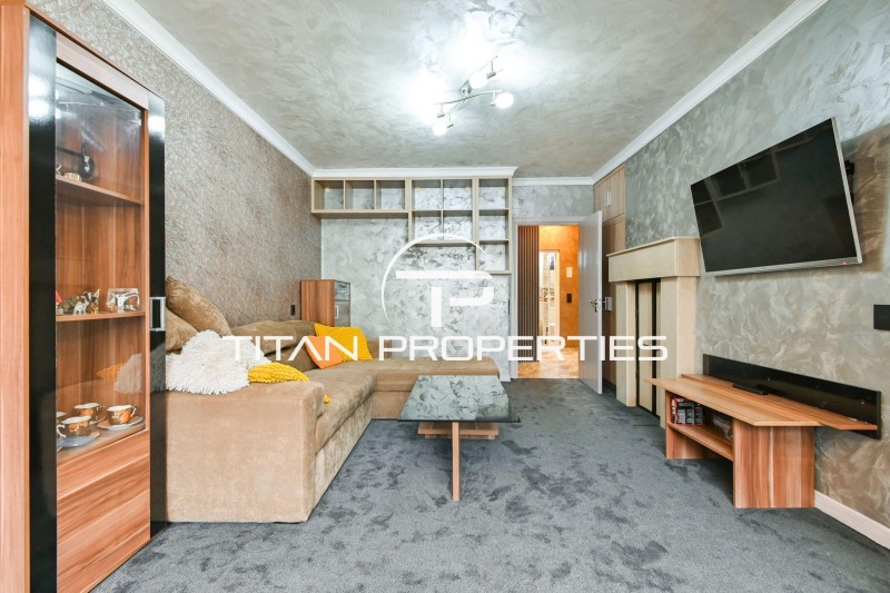 Под наем ЕТАЖ ОТ КЪЩА, град София, Драгалевци • 1000 € / 1955.83 лв. • 81979068 1 — Holmes.bg Под наем ЕТАЖ ОТ КЪЩА, град София, Драгалевци • 1000 € / 1955.83 лв. • 81979068 1