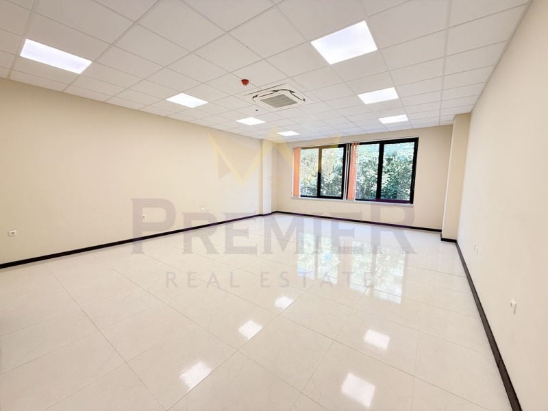 Под наем ОФИС, град Добрич, Център • 294 € • 58819349 1 — Holmes.bg Под наем ОФИС, град Добрич, Център • 294 € • 58819349 1