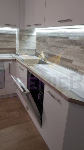 Обява Дава под наем 2-СТАЕН,град Варна, Базар Левски