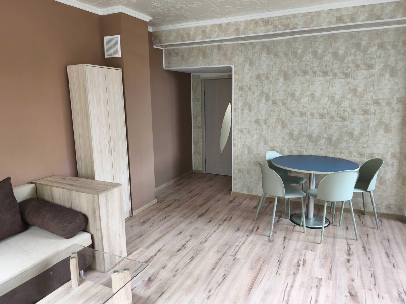 Под наем 2-СТАЕН, град София, Левски • 460 € / 899.68 лв. • 91882762 1 — Holmes.bg Под наем 2-СТАЕН, град София, Левски • 460 € / 899.68 лв. • 91882762 1