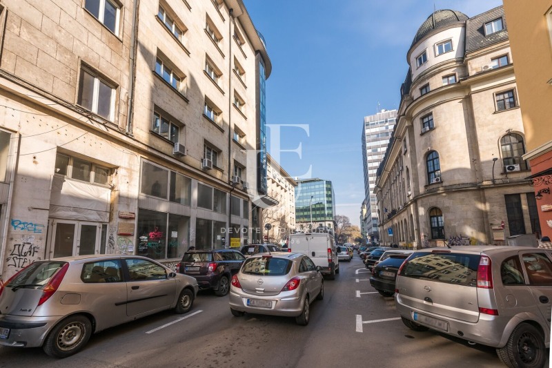 Под наем ОФИС, град София, Център • 1998 € / 3907.75 лв. • 77226234 1 — Holmes.bg Под наем ОФИС, град София, Център • 1998 € / 3907.75 лв. • 77226234 1