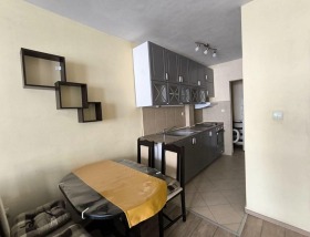 Обява Дава под наем 2-СТАЕН,град Варна, Левски 1