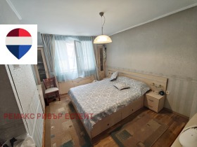Дава под наем 3-стаен, град Русе