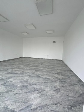 ОФИС, 35 m2 - Holmes.bg ОФИС, 35 m2