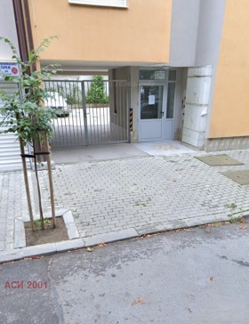 ГАРАЖ, ПАРКОМЯСТО, 15 m2 - Holmes.bg ГАРАЖ, ПАРКОМЯСТО, 15 m2