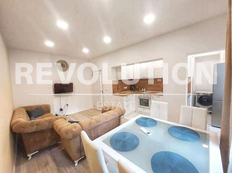 Под наем 3-СТАЕН, град Варна, Център • 920 € / 1799.36 лв. • 56379337 1 — Holmes.bg Под наем 3-СТАЕН, град Варна, Център • 920 € / 1799.36 лв. • 56379337 1