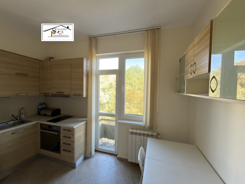 Под наем 3-СТАЕН, град София, Докторски паметник • 900 € • 85286160 1 — Holmes.bg Под наем 3-СТАЕН, град София, Докторски паметник • 900 € • 85286160 1