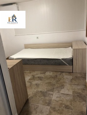 Обява Дава под наем 1-СТАЕН,град Плевен, Широк център>