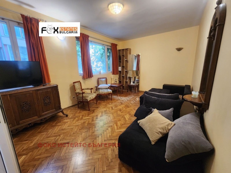 Под наем ЕТАЖ ОТ КЪЩА, град Пловдив, Център • 750 € / 1466.87 лв. • 13154077 1 — Holmes.bg Под наем ЕТАЖ ОТ КЪЩА, град Пловдив, Център • 750 € / 1466.87 лв. • 13154077 1