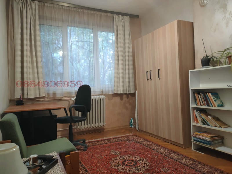 Под наем СТАЯ, град София, Оборище • 250 € / 488.96 лв. • 35896118 1 — Holmes.bg Под наем СТАЯ, град София, Оборище • 250 € / 488.96 лв. • 35896118 1