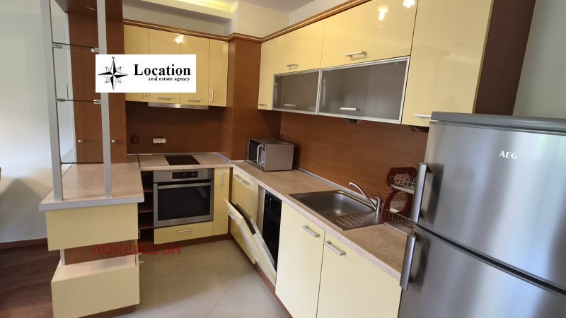 Под наем 3-СТАЕН, град София, Младост 2 • 850 € • 94881593 1 — Holmes.bg Под наем 3-СТАЕН, град София, Младост 2 • 850 € • 94881593 1