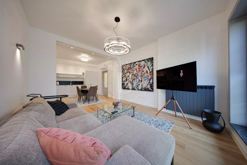 Под наем 3-СТАЕН, град София, Лозенец • 1700 € / 3324.91 лв. • 94336805 1 — Holmes.bg Под наем 3-СТАЕН, град София, Лозенец • 1700 € / 3324.91 лв. • 94336805 1