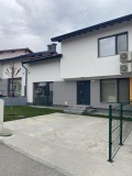 Под наем КЪЩА, град Плевен, Сторгозия • 1000 € / 1955.83 лв. • 40730304 4 — Holmes.bg Под наем КЪЩА, град Плевен, Сторгозия • 1000 € / 1955.83 лв. • 40730304 4
