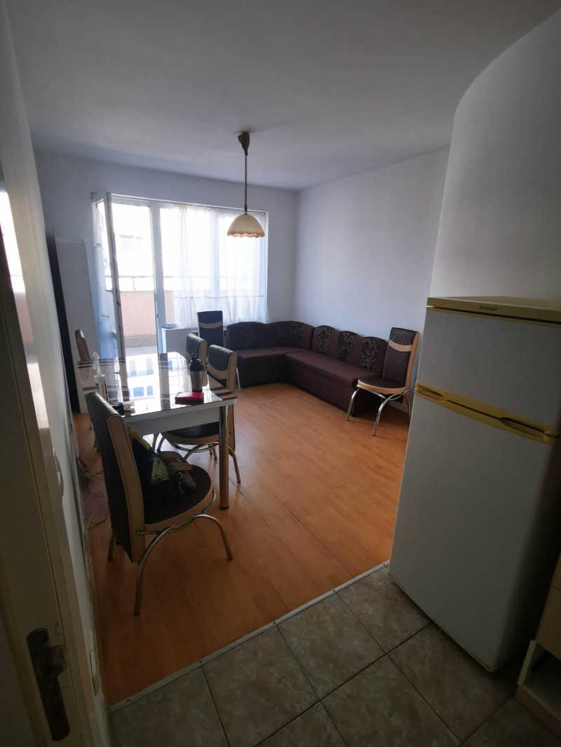 Под наем 2-СТАЕН, град София, Банишора • 1000 лв. / 511.29 € • 86922786 1 — Holmes.bg Под наем 2-СТАЕН, град София, Банишора • 1000 лв. / 511.29 € • 86922786 1