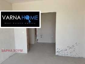 Обява Дава под наем ФРИЗЬОРСКИ/КОЗМЕТИЧЕН САЛОН,град Варна, Младост 1>