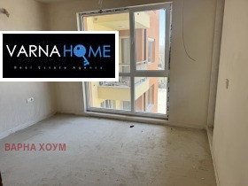 Обява Дава под наем ФРИЗЬОРСКИ/КОЗМЕТИЧЕН САЛОН,град Варна, Младост 1
