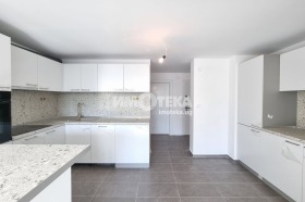 2 bedroom Lozenets, Sofia 6