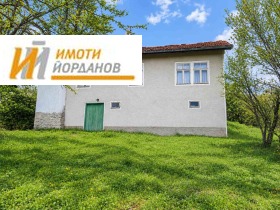 КЪЩА, 100 m2