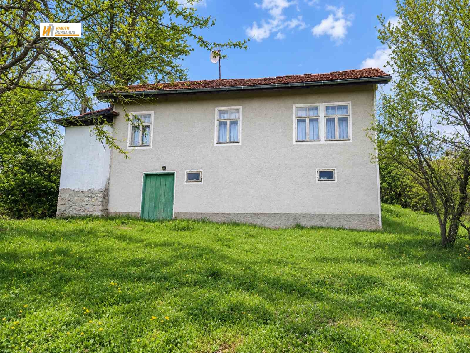 Продава КЪЩА, с. Войнежа, област Велико Търново