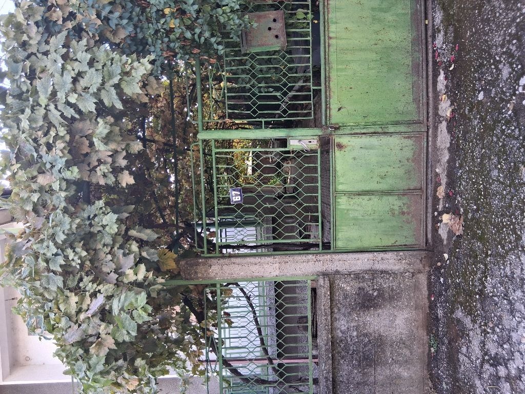 Продава КЪЩА, гр. Ловеч, Гозница, снимка 3 - Къщи - 56747959