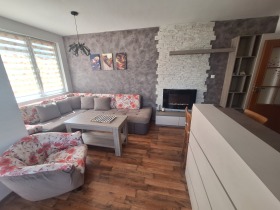 1 dormitorio Akatsiya, Veliko Tarnovo