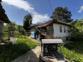 Продажба на имоти в с. Сушица, област Велико Търново — страница 2 - изображение 1 