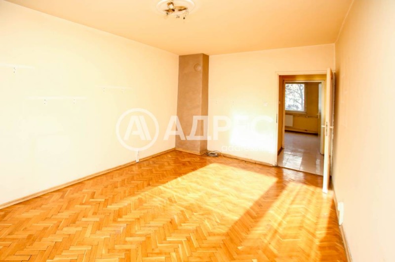 Продава 2-СТАЕН, гр. София, Надежда 3