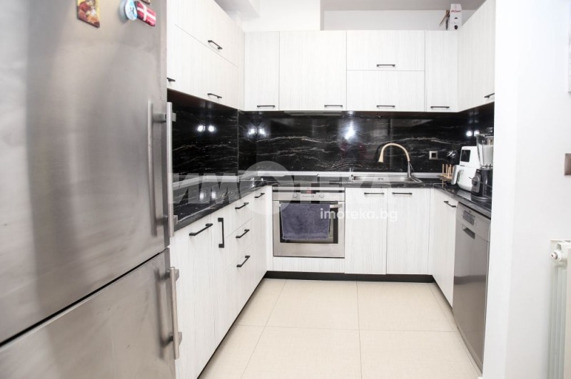 Продава 3-СТАЕН, гр. София, Витоша, снимка 2 - Апартаменти - 52928504