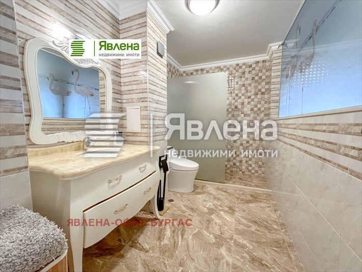 Продава КЪЩА, гр. Бургас, Сарафово, снимка 4 - Къщи - 46518494