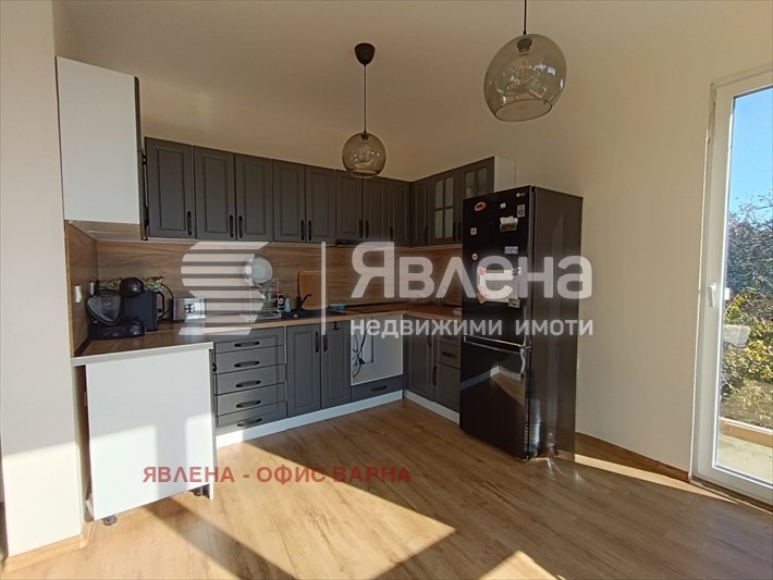 Продава КЪЩА, гр. Варна, м-т Франга Дере, снимка 3 - Къщи - 48578487