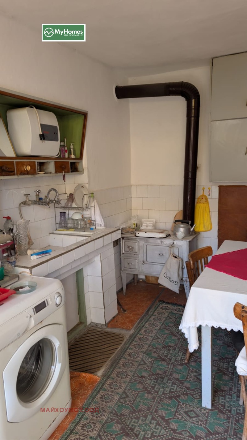 Продава КЪЩА, с. Торос, област Ловеч, снимка 13 - Къщи - 52454133