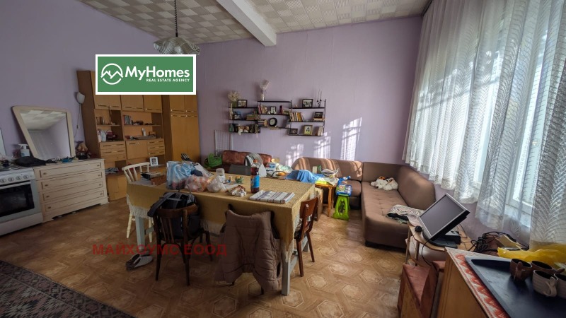 Продава КЪЩА, с. Торос, област Ловеч, снимка 6 - Къщи - 52454133