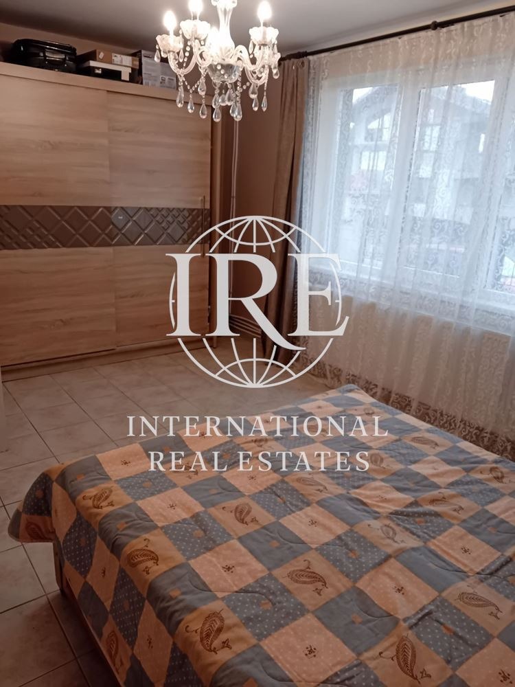 Продава КЪЩА, с. Славеево, област Добрич, снимка 5 - Къщи - 54064113