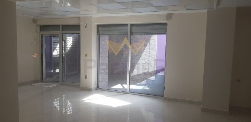 Na sprzedaż  Sklep Warna , Zawod Drużba , 100 mkw | 82172687