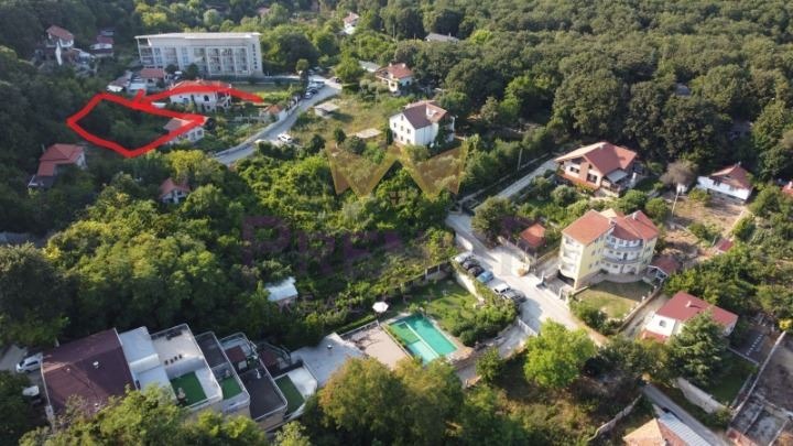 In vendita  Complotto Varna , m-t Alen mak , 416 mq | 25323932