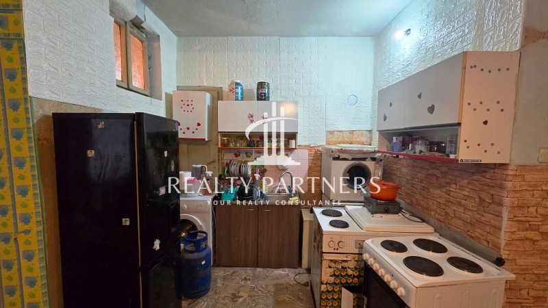 Продава 2-СТАЕН, гр. Перник, Бела вода, снимка 2 - Апартаменти - 52332125