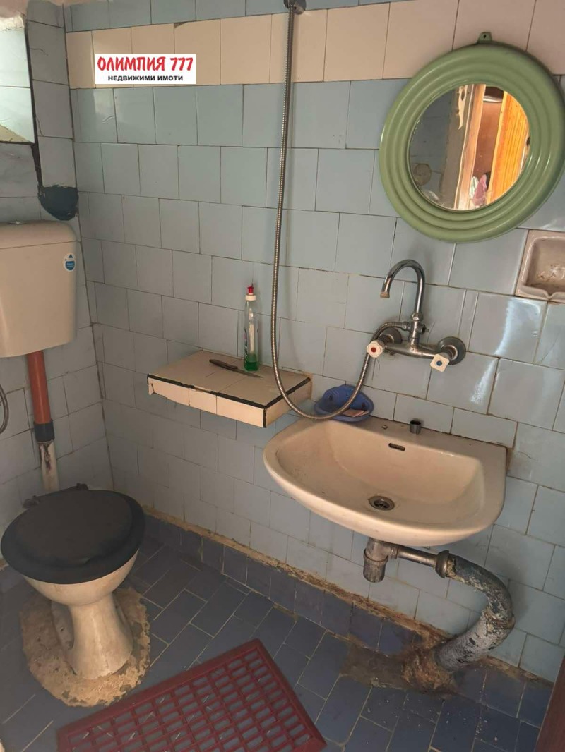 Продава  Етаж от къща град Плевен , Идеален център , 91 кв.м | 17332501 - изображение [8]