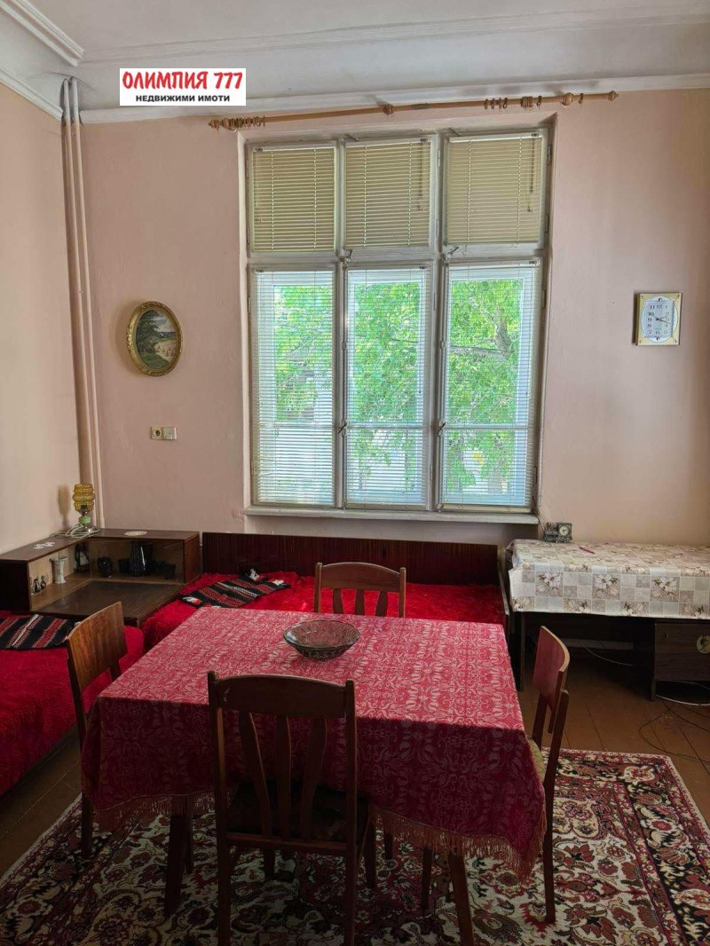 Продава  Етаж от къща град Плевен , Идеален център , 91 кв.м | 17332501 - изображение [2]