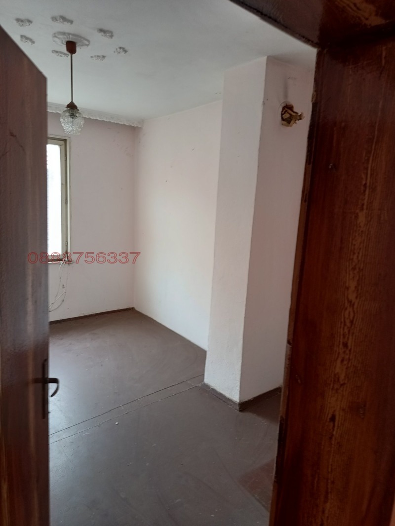 Продава КЪЩА, гр. Никопол, област Плевен, снимка 9 - Къщи - 52786260