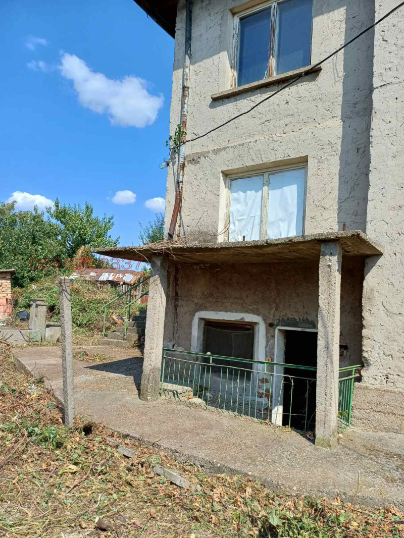Продава КЪЩА, гр. Никопол, област Плевен, снимка 2 - Къщи - 52786260
