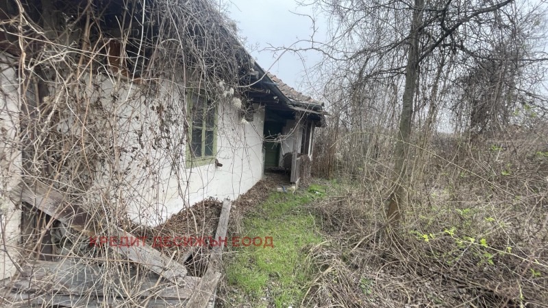 Продава  Къща област Велико Търново , с. Хотница , 130 кв.м | 17120254