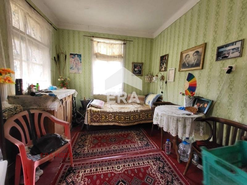 Продава КЪЩА, гр. Пирдоп, област София област, снимка 6 - Къщи - 53956301