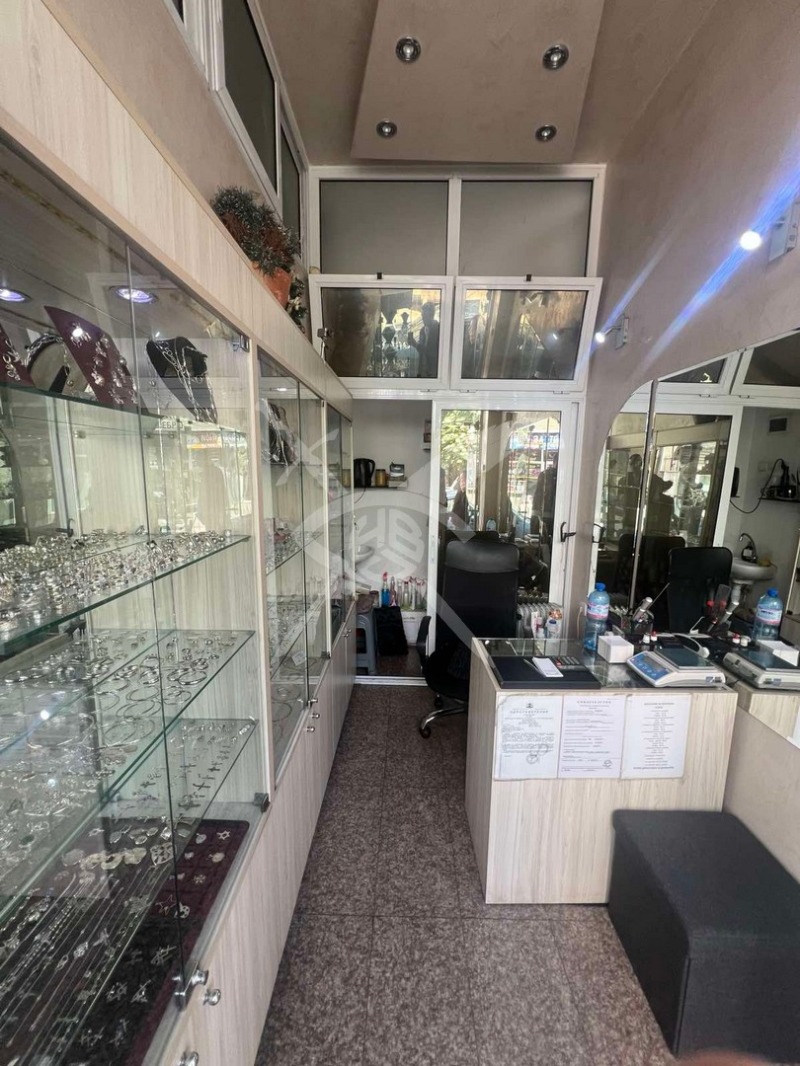 En venta  Comercio Sofia , Tsentar , 10 metros cuadrados | 96560370 - imagen [2]