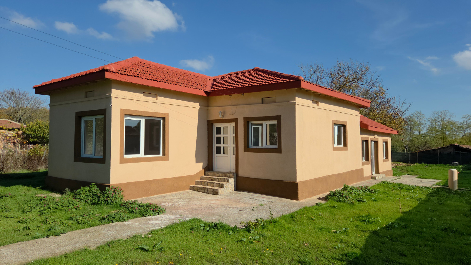 Продава КЪЩА, с. Чернооково, област Добрич, снимка 2 - Къщи - 55997101