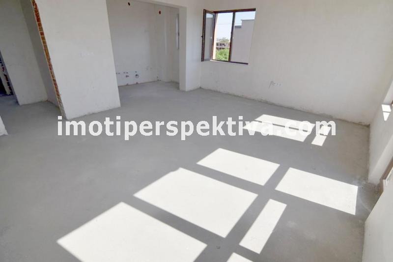 Продава МНОГОСТАЕН, гр. Пловдив, Кючук Париж, снимка 2 - Апартаменти - 54869331