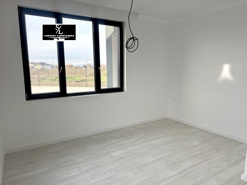 Продава КЪЩА, с. Радиново, област Пловдив, снимка 9 - Къщи - 53202844