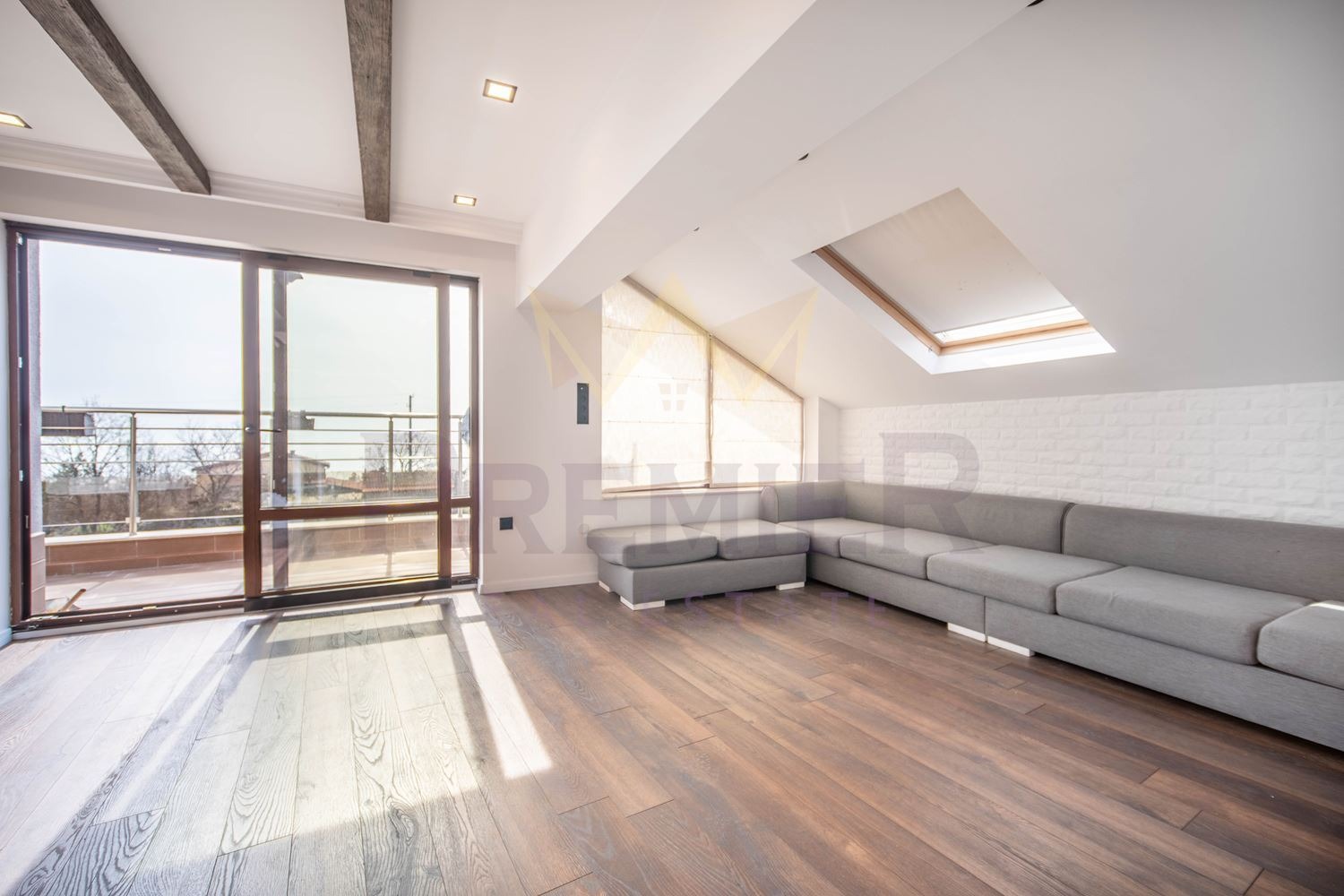 Продава 3-СТАЕН, гр. Варна, м-т Горна Трака, снимка 4 - Апартаменти - 55816870