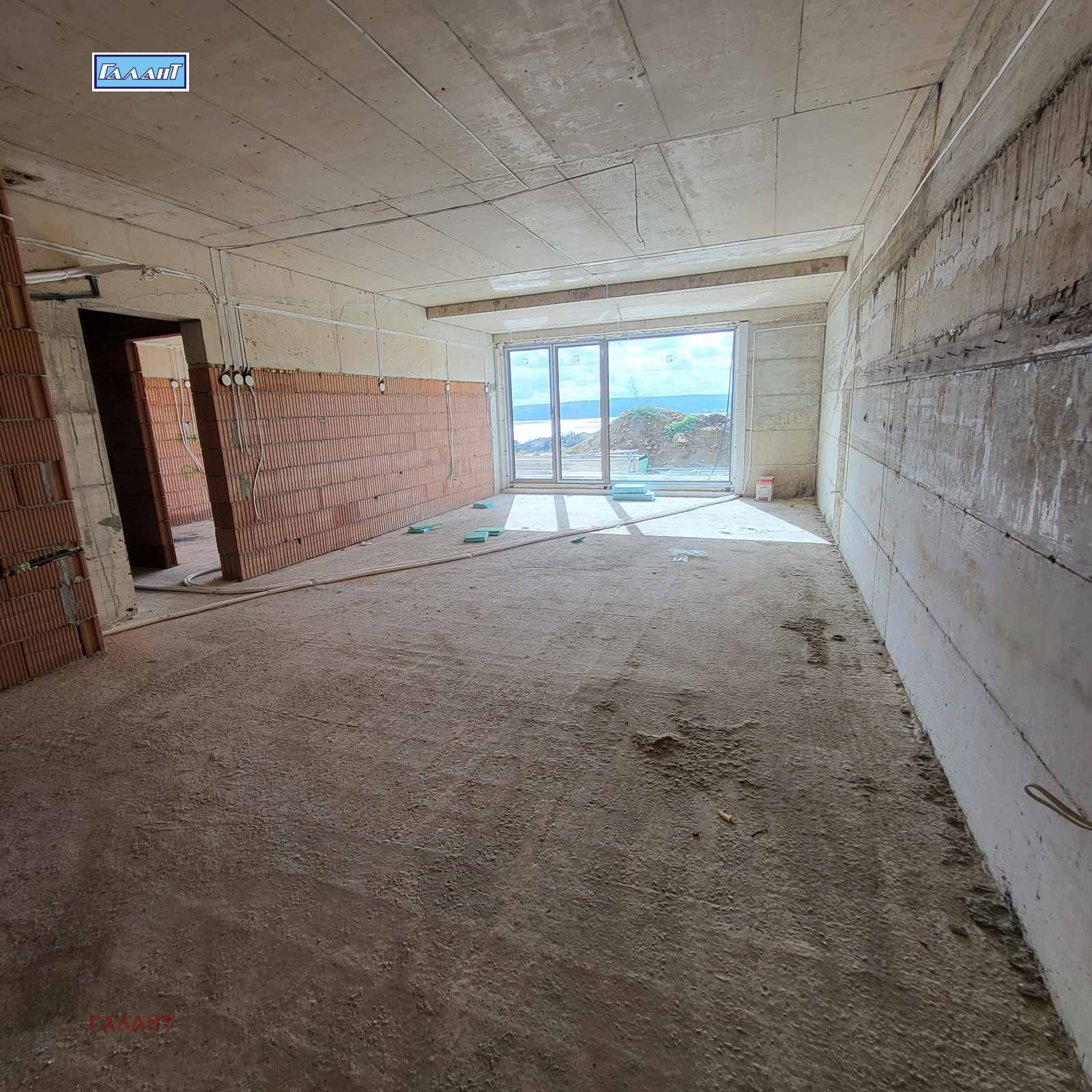Продава 4-СТАЕН, гр. Варна, Бриз, снимка 2 - Апартаменти - 54563249