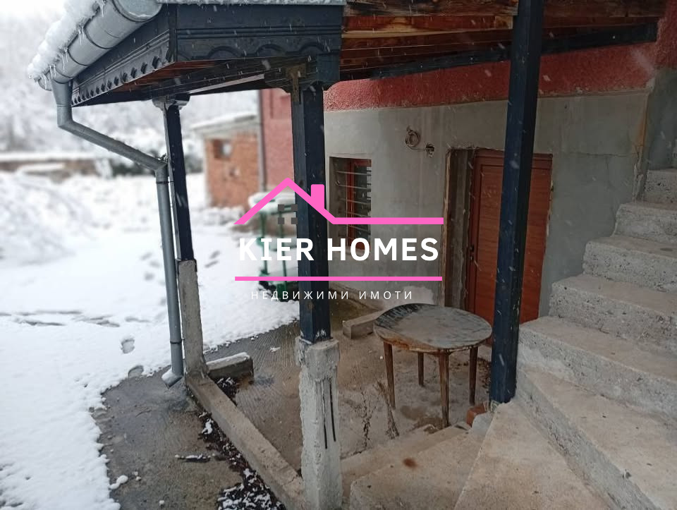 Продава КЪЩА, с. Динево, област Хасково, снимка 2 - Къщи - 54274624