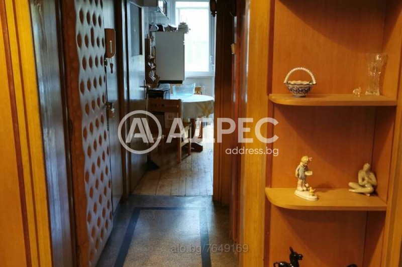 Продава 3-СТАЕН, гр. София, Център, снимка 13 - Апартаменти - 51598087